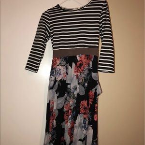 Colorblocked 3/4 sleeve dress